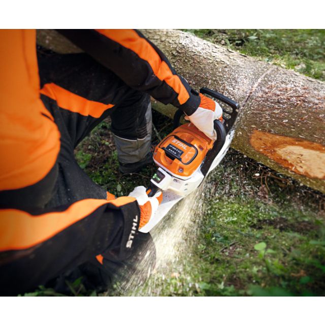 Stihl MSA 300.0 C-O, 40 cm, utan batteri och laddare